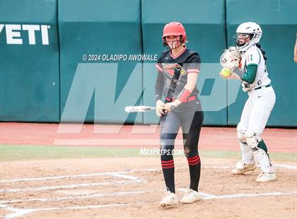 Thumbnail 1 in Melissa vs. Harlingen South (UIL 5A Softball Final) photogallery.