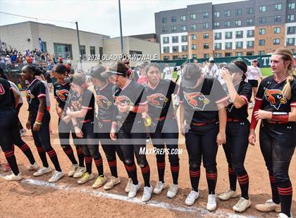 Thumbnail 1 in Melissa vs. Harlingen South (UIL 5A Softball Final) photogallery.
