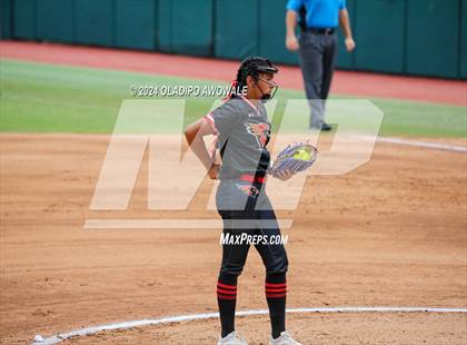 Thumbnail 2 in Melissa vs. Harlingen South (UIL 5A Softball Final) photogallery.