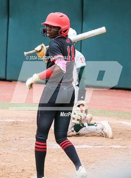 Thumbnail 1 in Melissa vs. Harlingen South (UIL 5A Softball Final) photogallery.