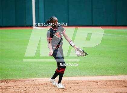 Thumbnail 2 in Melissa vs. Harlingen South (UIL 5A Softball Final) photogallery.