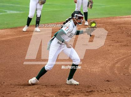 Thumbnail 3 in Melissa vs. Harlingen South (UIL 5A Softball Final) photogallery.
