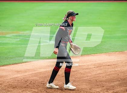 Thumbnail 2 in Melissa vs. Harlingen South (UIL 5A Softball Final) photogallery.