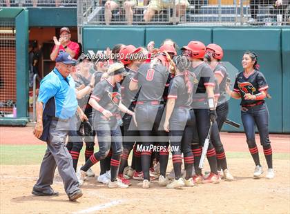 Thumbnail 2 in Melissa vs. Harlingen South (UIL 5A Softball Final) photogallery.