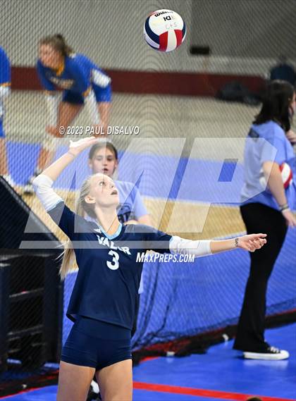Thumbnail 3 in Valor Christian vs. Grandview (CHSAA 5 A Round 2) photogallery.