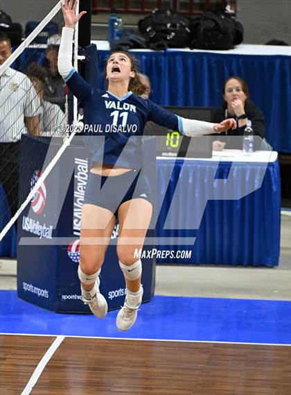 Thumbnail 2 in Valor Christian vs. Grandview (CHSAA 5 A Round 2) photogallery.