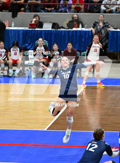Thumbnail 2 in Valor Christian vs. Grandview (CHSAA 5 A Round 2) photogallery.