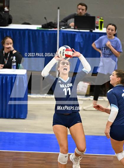 Thumbnail 2 in Valor Christian vs. Grandview (CHSAA 5 A Round 2) photogallery.