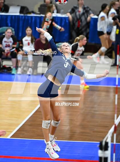 Thumbnail 2 in Valor Christian vs. Grandview (CHSAA 5 A Round 2) photogallery.