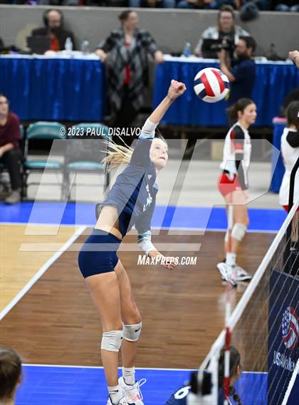 Thumbnail 3 in Valor Christian vs. Grandview (CHSAA 5 A Round 2) photogallery.