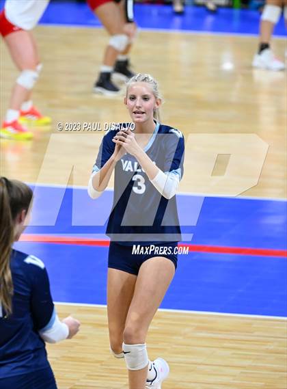 Thumbnail 2 in Valor Christian vs. Grandview (CHSAA 5 A Round 2) photogallery.
