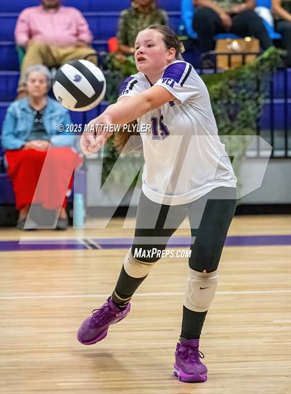 Thumbnail 2 in JV: Fayetteville Christian @ Village Christian Academy photogallery.