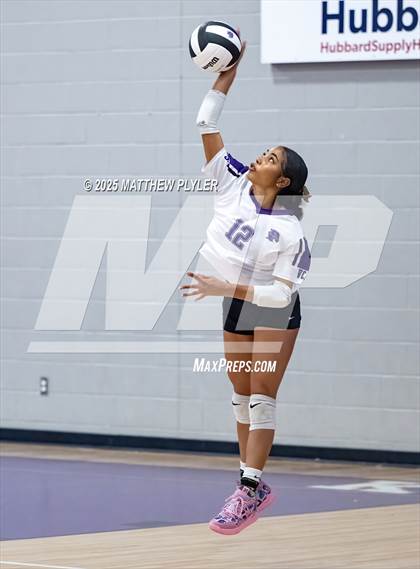 Thumbnail 1 in JV: Fayetteville Christian @ Village Christian Academy photogallery.