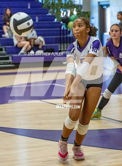 Thumbnail 3 in JV: Fayetteville Christian @ Village Christian Academy photogallery.