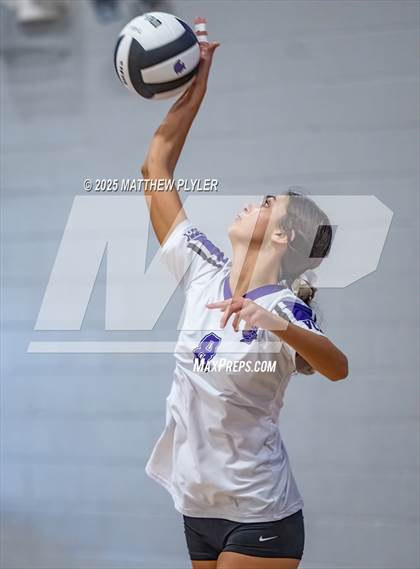 Thumbnail 1 in JV: Fayetteville Christian @ Village Christian Academy photogallery.