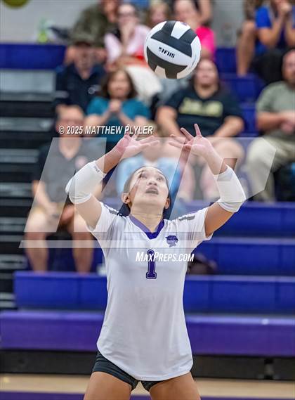 Thumbnail 1 in JV: Fayetteville Christian @ Village Christian Academy photogallery.