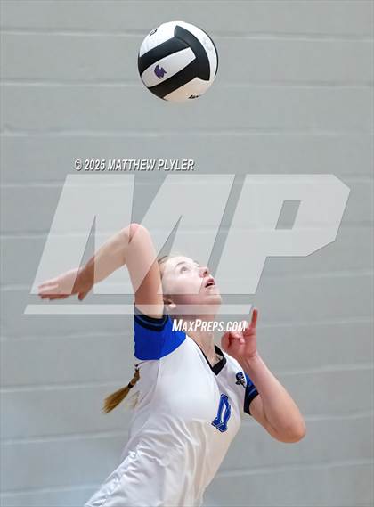 Thumbnail 1 in JV: Fayetteville Christian @ Village Christian Academy photogallery.