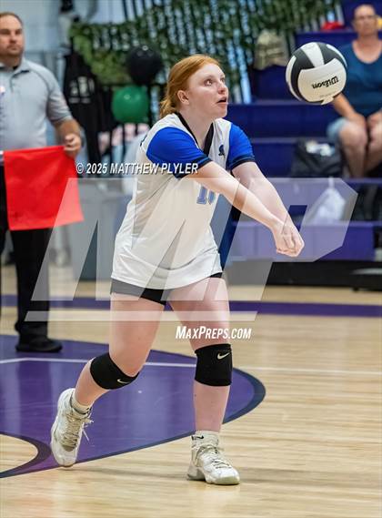 Thumbnail 2 in JV: Fayetteville Christian @ Village Christian Academy photogallery.