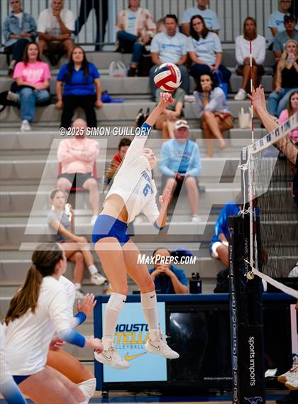 Thumbnail 3 in Dawson @ Friendswood photogallery.