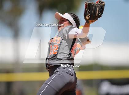 Thumbnail 3 in View Park vs. Huntington Park (CIF LACS D3 Final) photogallery.