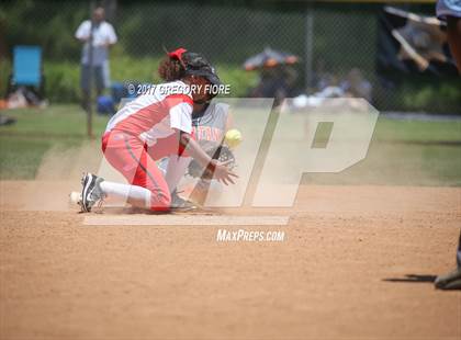 Thumbnail 2 in View Park vs. Huntington Park (CIF LACS D3 Final) photogallery.