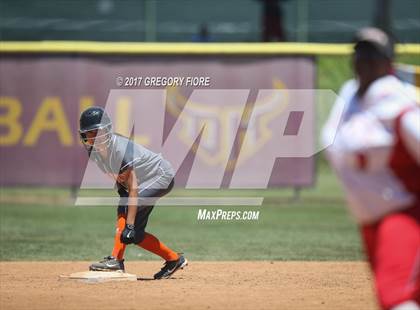 Thumbnail 3 in View Park vs. Huntington Park (CIF LACS D3 Final) photogallery.