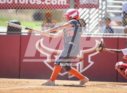 Thumbnail 1 in View Park vs. Huntington Park (CIF LACS D3 Final) photogallery.