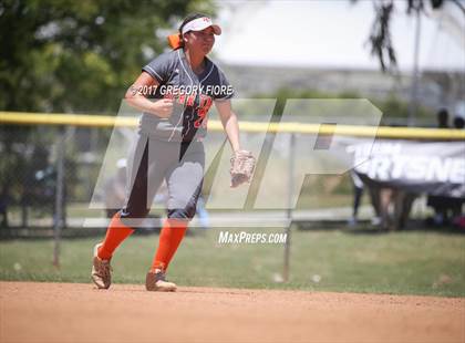 Thumbnail 3 in View Park vs. Huntington Park (CIF LACS D3 Final) photogallery.