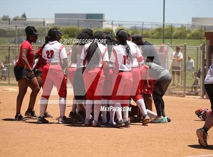 Thumbnail 3 in View Park vs. Huntington Park (CIF LACS D3 Final) photogallery.