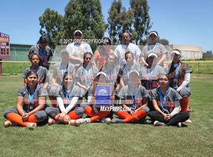Thumbnail 2 in View Park vs. Huntington Park (CIF LACS D3 Final) photogallery.