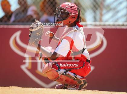 Thumbnail 2 in View Park vs. Huntington Park (CIF LACS D3 Final) photogallery.
