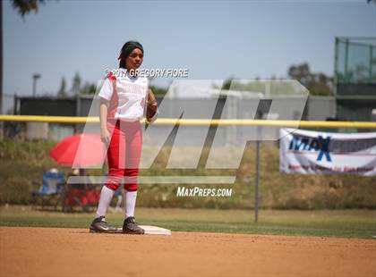Thumbnail 3 in View Park vs. Huntington Park (CIF LACS D3 Final) photogallery.