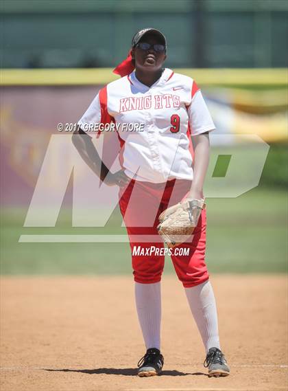 Thumbnail 3 in View Park vs. Huntington Park (CIF LACS D3 Final) photogallery.