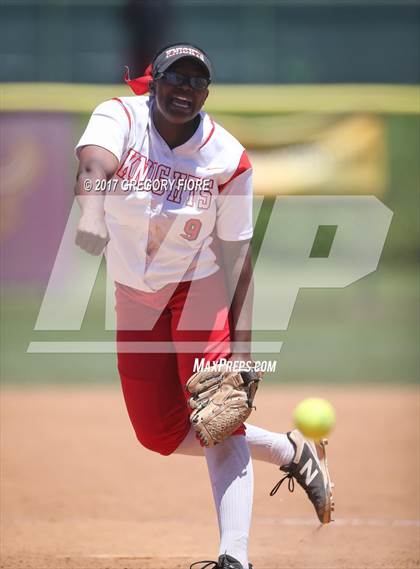 Thumbnail 2 in View Park vs. Huntington Park (CIF LACS D3 Final) photogallery.