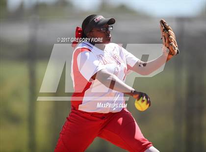 Thumbnail 1 in View Park vs. Huntington Park (CIF LACS D3 Final) photogallery.