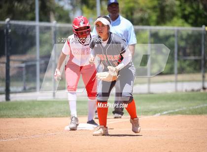 Thumbnail 2 in View Park vs. Huntington Park (CIF LACS D3 Final) photogallery.