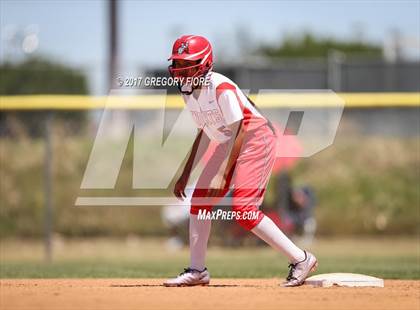 Thumbnail 2 in View Park vs. Huntington Park (CIF LACS D3 Final) photogallery.