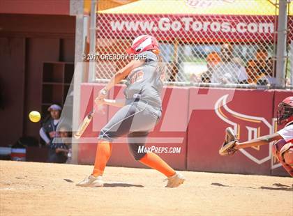 Thumbnail 3 in View Park vs. Huntington Park (CIF LACS D3 Final) photogallery.