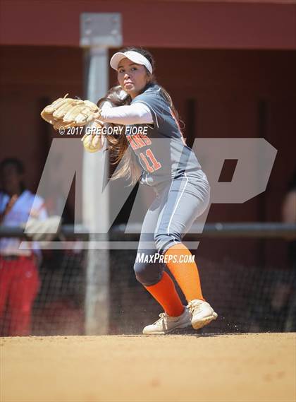 Thumbnail 2 in View Park vs. Huntington Park (CIF LACS D3 Final) photogallery.