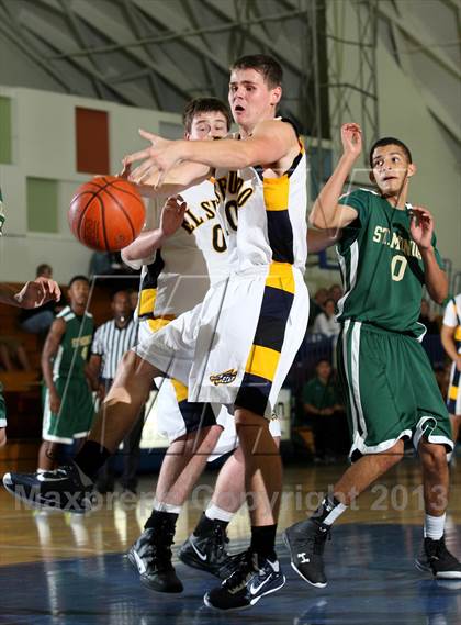 Thumbnail 1 in El Segundo vs. St. Monica (El Segundo Tournament) photogallery.