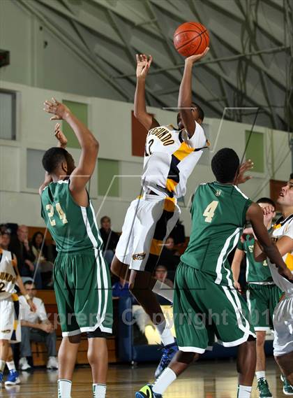 Thumbnail 1 in El Segundo vs. St. Monica (El Segundo Tournament) photogallery.