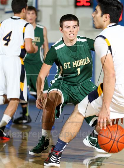 Thumbnail 3 in El Segundo vs. St. Monica (El Segundo Tournament) photogallery.