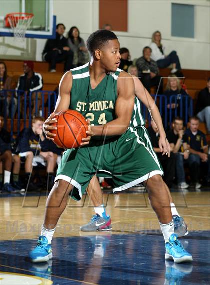 Thumbnail 2 in El Segundo vs. St. Monica (El Segundo Tournament) photogallery.