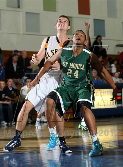 Thumbnail 3 in El Segundo vs. St. Monica (El Segundo Tournament) photogallery.