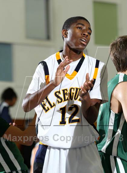 Thumbnail 3 in El Segundo vs. St. Monica (El Segundo Tournament) photogallery.