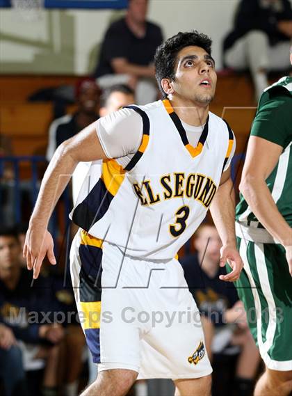 Thumbnail 2 in El Segundo vs. St. Monica (El Segundo Tournament) photogallery.