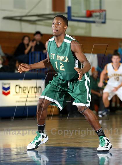 Thumbnail 1 in El Segundo vs. St. Monica (El Segundo Tournament) photogallery.