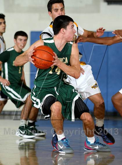 Thumbnail 2 in El Segundo vs. St. Monica (El Segundo Tournament) photogallery.