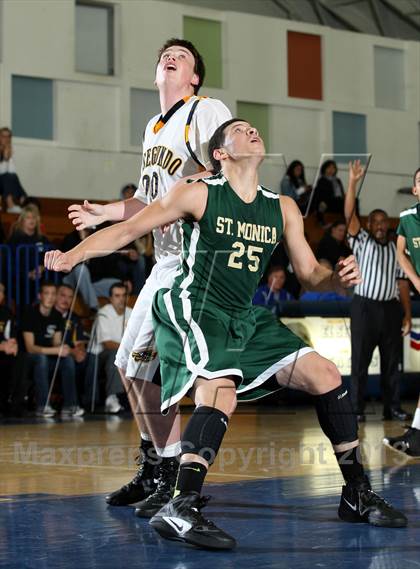 Thumbnail 1 in El Segundo vs. St. Monica (El Segundo Tournament) photogallery.