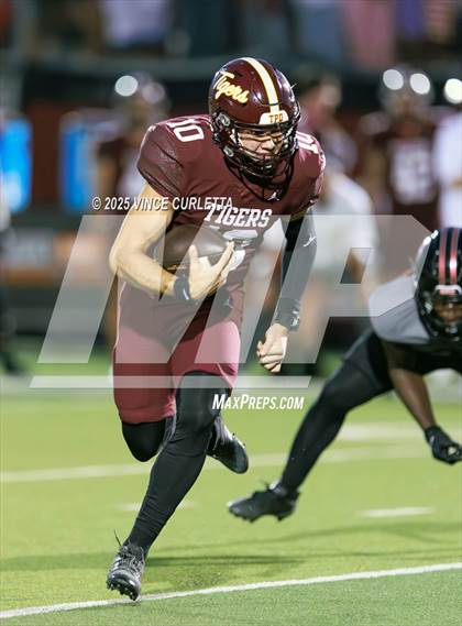 Thumbnail 1 in Harker Heights @ Dripping Springs photogallery.